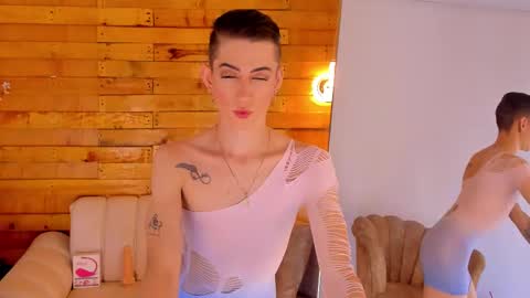 Dominic online show from 11.25.25