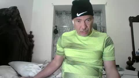 Snapshot of dominicanorico chatting on 04.27.26 luis online show from 04.27.26