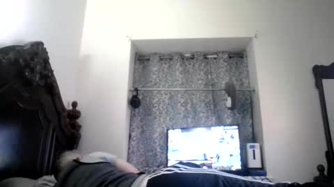 Snapshot of dominicanorico chatting on 05.13.26 luis online show from 05.13.26