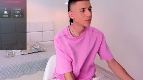 Snapshot of dominicjonnes chatting on 03.02.26 dominicjonnes online show from 03.02.26