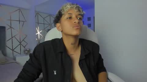 Dominick  online show from 01.10.25