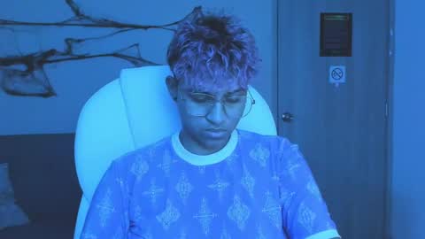 Dominick  online show from 10.09.25