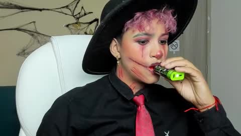 Dominick  online show from 10.12.25