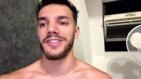 Snapshot of dominicvalente chatting on 07.24.26 dominicvalente online show from 07.24.26