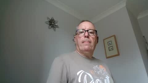Snapshot of domjolly08 chatting on 07.23.26 David uk online show from 07.23.26