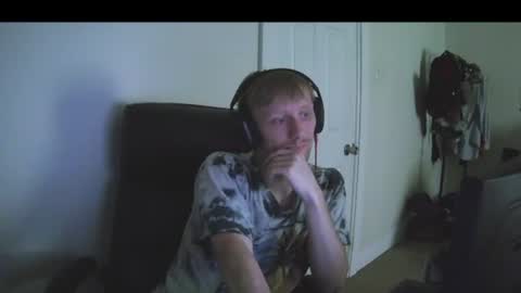 Snapshot of domohead0 chatting on 06.14.26 dom online show from 06.14.26