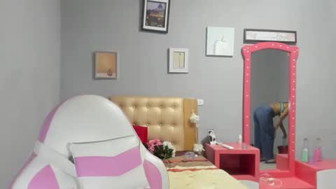 dona_tella online show from 01.31.26