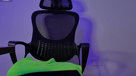 Donat Independent Model online show from 03.03.25