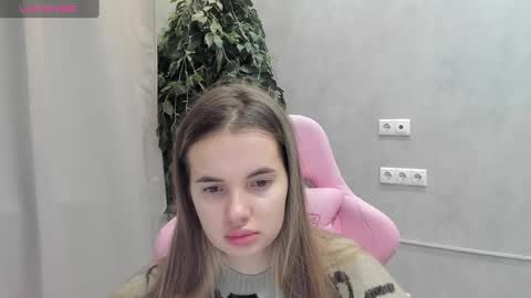 Donna On GMT2 Mon-Fri 3-9 AM online show from 12.16.24