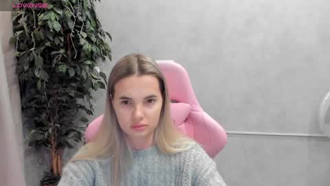 Donna On GMT2 Mon-Fri 3-9 AM online show from 02.24.25