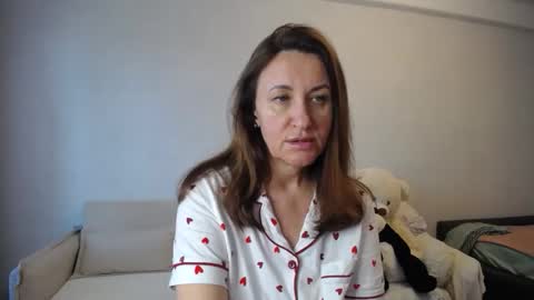 Tatiana 43 curvy sexy body and Joanna redhead 39 years online show from 09.28.25