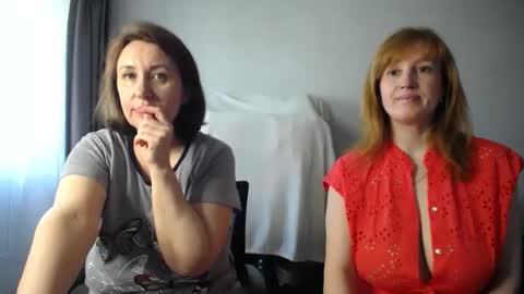 Snapshot of donnalimadonna chatting on 05.18.26 Tatiana 43 curvy sexy body and Joanna redhead 39 years online show from 05.18.26