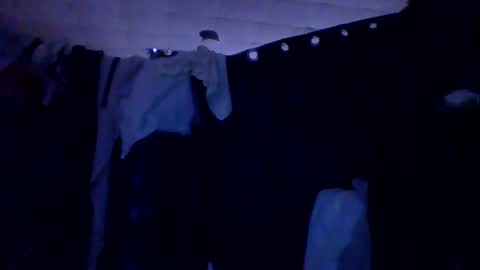 donttellmom72 online show from 10.30.25