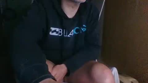 Snapshot of dontwalkonthegrass2 chatting on 01.29.25 frenchfirefighter online show from 01.29.25