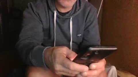 Snapshot of dontwalkonthegrass2 chatting on 02.27.25 frenchfirefighter online show from 02.27.25