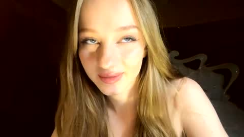 Snapshot of doreathagustave chatting on 04.18.26 Anika online show from 04.18.26