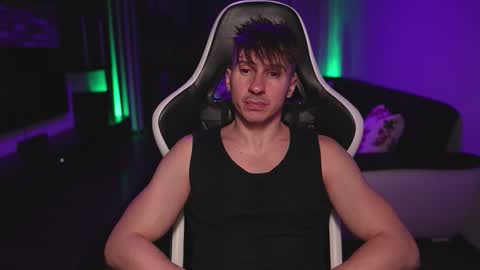 Dorian Reyes online show from 10.30.25