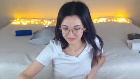 Snapshot of dorotty_ chatting on 12.03.24 Your Dorotty online show from 12.03.24