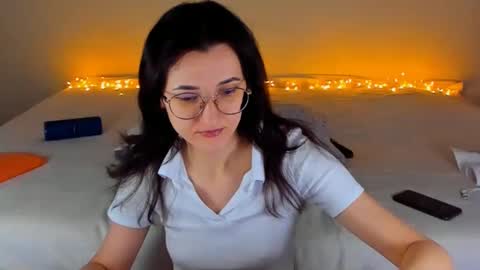 Snapshot of dorotty_ chatting on 12.28.24 Your Dorotty online show from 12.28.24