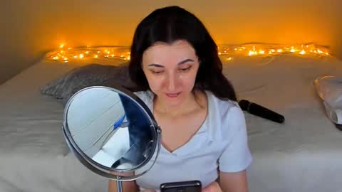 Snapshot of dorotty_ chatting on 12.29.24 Your Dorotty online show from 12.29.24