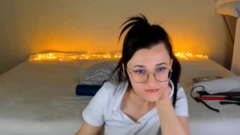 Snapshot of dorotty_ chatting on 01.22.25 Your Dorotty online show from 01.22.25