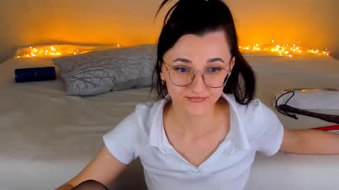 Snapshot of dorotty_ chatting on 01.22.25 Your Dorotty online show from 01.22.25