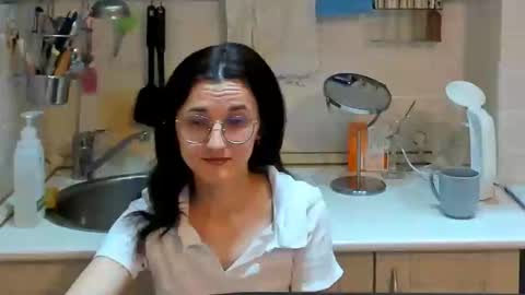 Snapshot of dorotty_ chatting on 01.27.25 Your Dorotty online show from 01.27.25