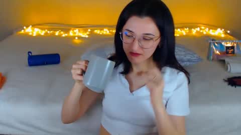 Snapshot of dorotty_ chatting on 02.06.25 Your Dorotty online show from 02.06.25