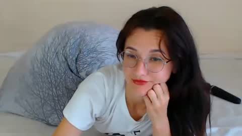Snapshot of dorotty_ chatting on 09.18.25 Your Dorotty online show from 09.18.25