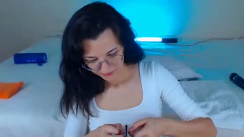 Snapshot of dorotty_ chatting on 09.22.25 Your Dorotty online show from 09.22.25