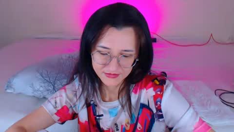Snapshot of dorotty_ chatting on 10.10.25 Your Dorotty online show from 10.10.25