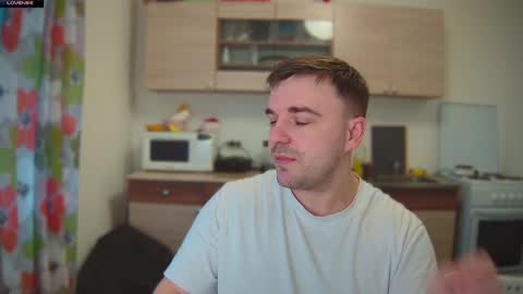 Snapshot of dosilasa chatting on 01.18.25 Sasha online show from 01.18.25