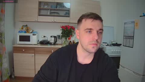 Snapshot of dosilasa chatting on 02.14.25 Sasha online show from 02.14.25