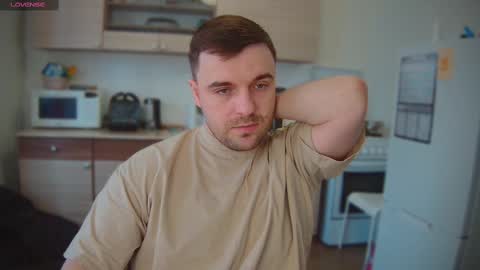 Snapshot of dosilasa chatting on 02.26.25 Sasha online show from 02.26.25