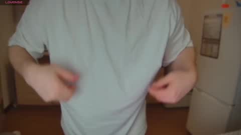 Snapshot of dosilasa chatting on 03.03.25 Sasha online show from 03.03.25