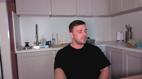 Snapshot of dosilasa chatting on 09.14.25 Sasha online show from 09.14.25