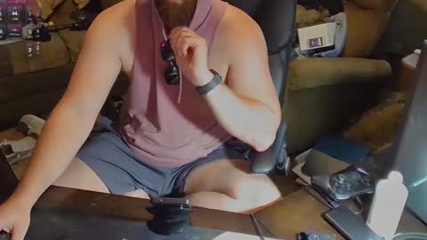 DotYourEyezez  online show from 10.28.25