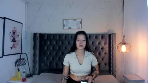 Snapshot of double_temptatiion_ chatting on 05.02.26 Vall Lufan online show from 05.02.26
