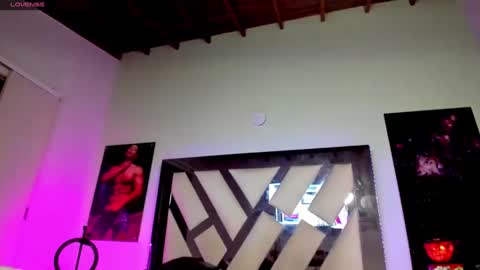 Snapshot of douglassafado chatting on 02.15.25 Douglas Safado online show from 02.15.25