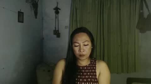 doyouwantme143 online show from 12.21.25