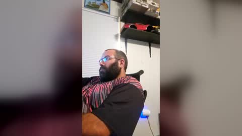 Snapshot of dpsub chatting on 06.18.26 subdp online show from 06.18.26