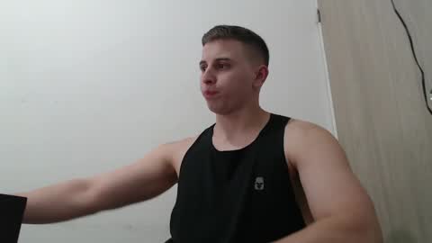 draco_boy2000 online show from 04.14.26