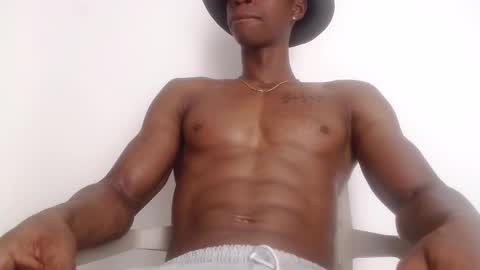 Snapshot of drake_brown_23 chatting on 03.10.26 Drake 23 online show from 03.10.26