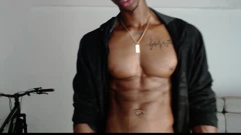 Snapshot of drake_brown_23 chatting on 03.23.26 Drake 23 online show from 03.23.26