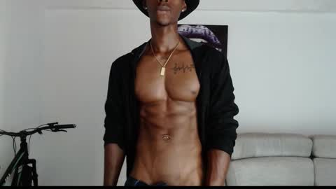 Snapshot of drake_brown_23 chatting on 03.24.26 Drake 23 online show from 03.24.26