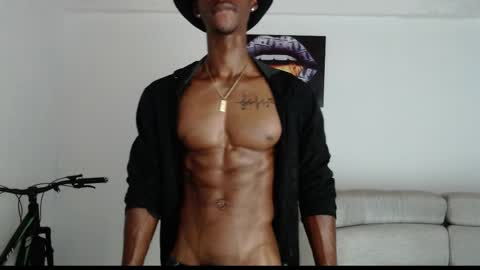 Snapshot of drake_brown_23 chatting on 04.01.26 Drake 23 online show from 04.01.26