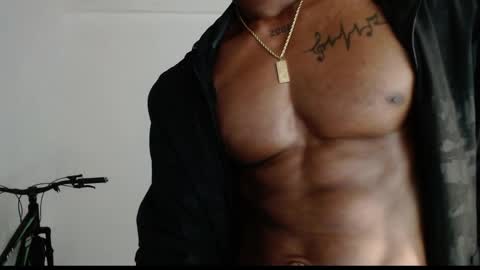 Snapshot of drake_brown_23 chatting on 04.13.26 Drake 23 online show from 04.13.26