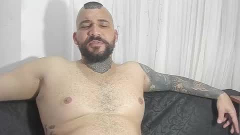 Snapshot of drake_white1 chatting on 02.04.25 drake whitee Independent Model online show from 02.04.25