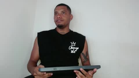 Snapshot of drako_monstercock chatting on 02.12.25 drako_monstercock online show from 02.12.25