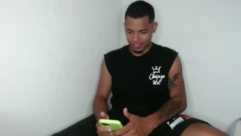 Snapshot of drako_monstercock chatting on 03.12.25 drako_monstercock online show from 03.12.25